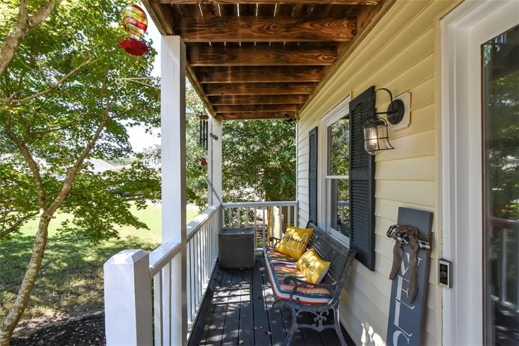 4 bedroom, 3 bathroom, 2,188 sq ft single family residence for sale at 970 Garner Spring Lane, Sugar Hill, GA 30518 — photo 7