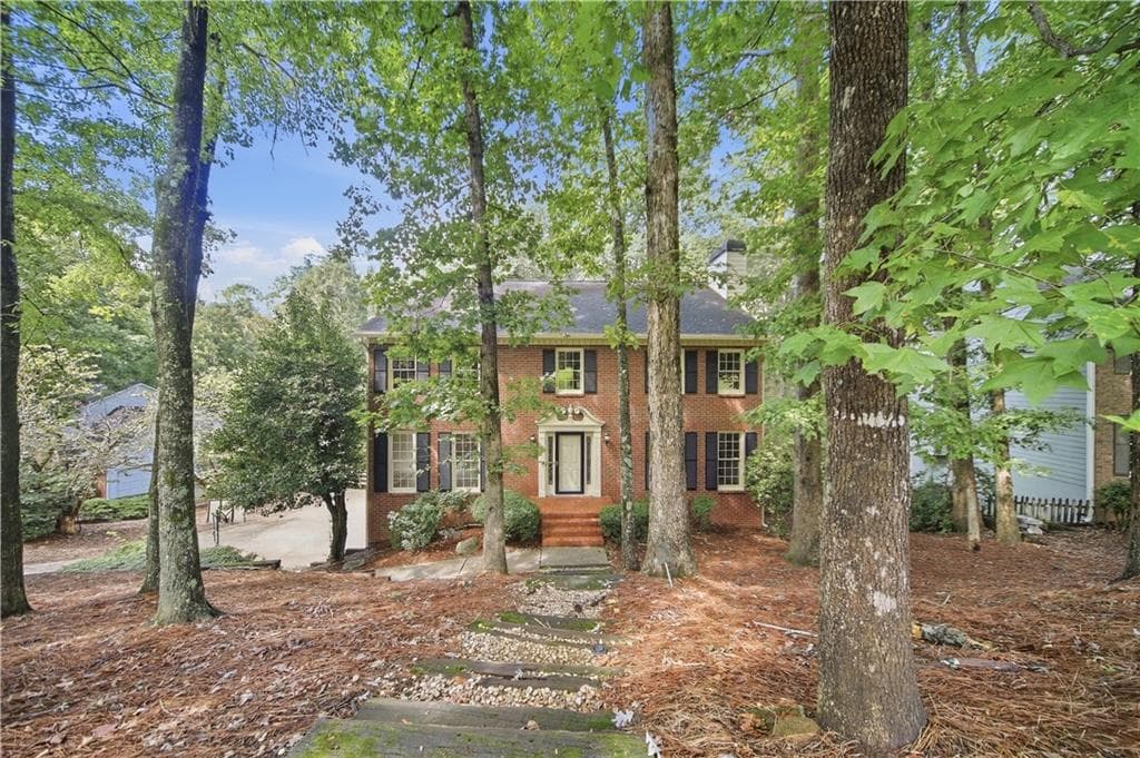 4 bedroom, 4 bathroom, 3,440 sq ft single family residence for sale at 4003 Oakview Court, Alpharetta, GA 30005