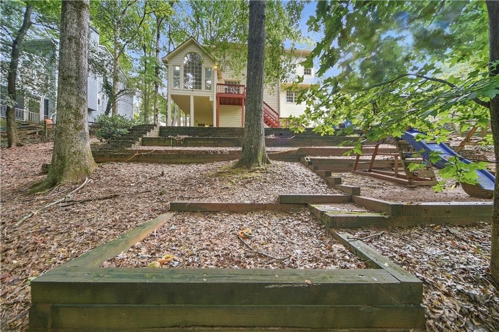 4 bedroom, 4 bathroom, 3,440 sq ft single family residence for sale at 4003 Oakview Court, Alpharetta, GA 30005 — photo 5