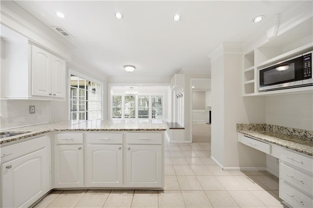 4 bedroom, 4 bathroom, 3,440 sq ft single family residence for sale at 4003 Oakview Court, Alpharetta, GA 30005 — photo 6