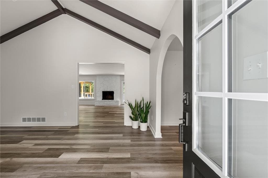 4 bedroom, 3 bathroom, 2,017 sq ft single family residence for sale at 1300 Chipping Court, Roswell, GA 30076 — photo 5