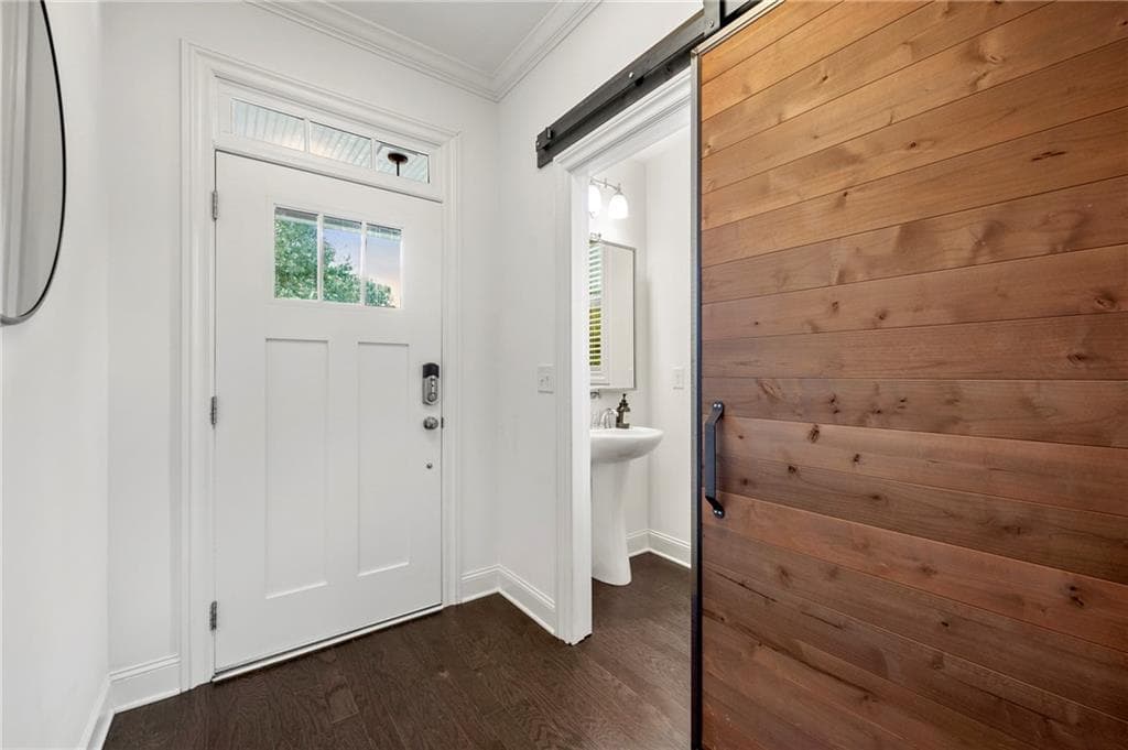 3 bedroom, 3 bathroom, 1,707 sq ft single family residence for sale at 1585 Habershal Road, Atlanta, GA 30318 — photo 7