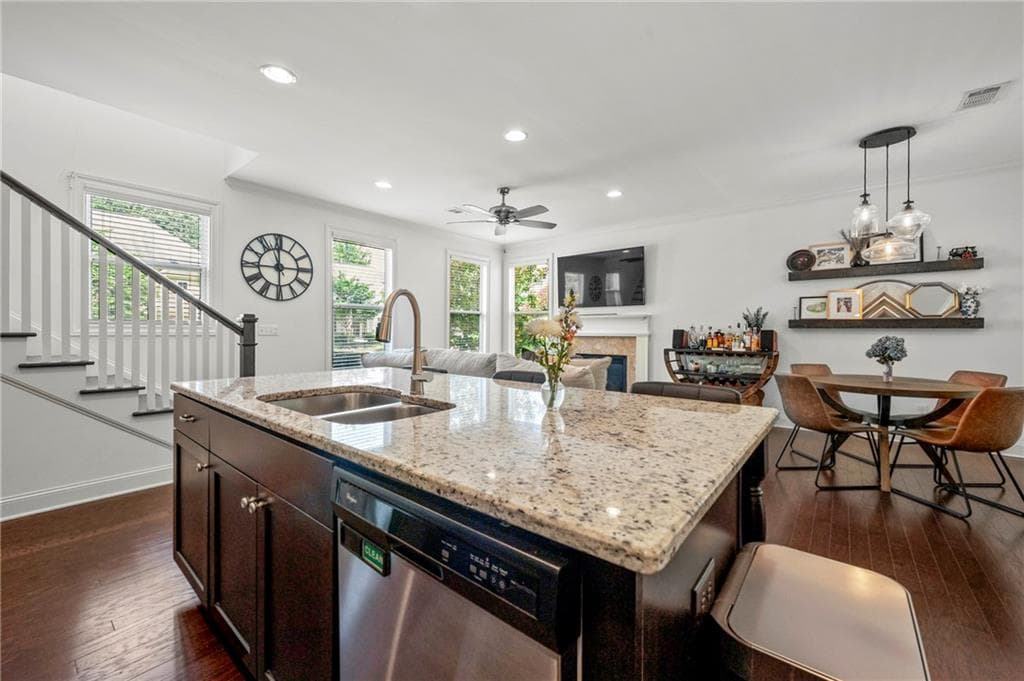 3 bedroom, 3 bathroom, 1,707 sq ft single family residence for sale at 1585 Habershal Road, Atlanta, GA 30318 — photo 9