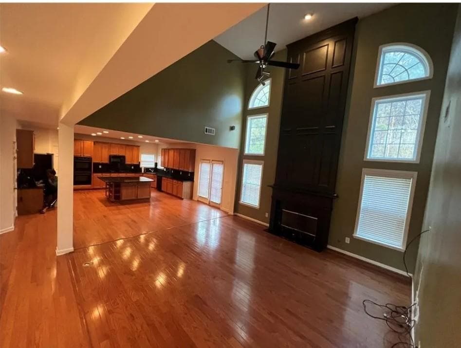 5 bedroom, 4 bathroom, 3,442 sq ft single family residence for rent at 285 Simonton Crest Drive, Lawrenceville, GA 30045 for $3,295 a month — photo 2
