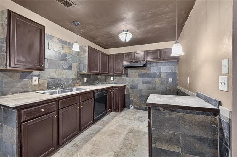 4 bedroom, 2 bathroom, 1,585 sq ft single family residence for sale at 852 Alfred Road, Atlanta, GA 30331 — photo 2