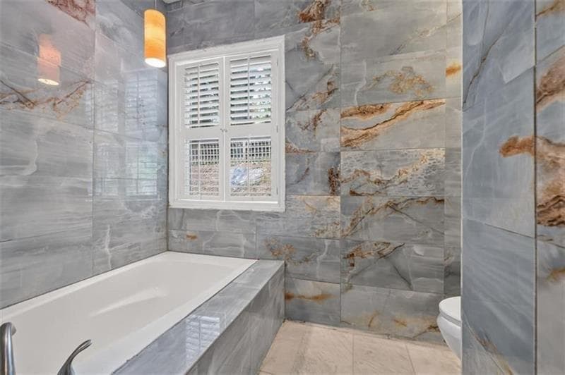 4 bedroom, 2 bathroom, 1,585 sq ft single family residence for sale at 852 Alfred Road, Atlanta, GA 30331 — photo 3