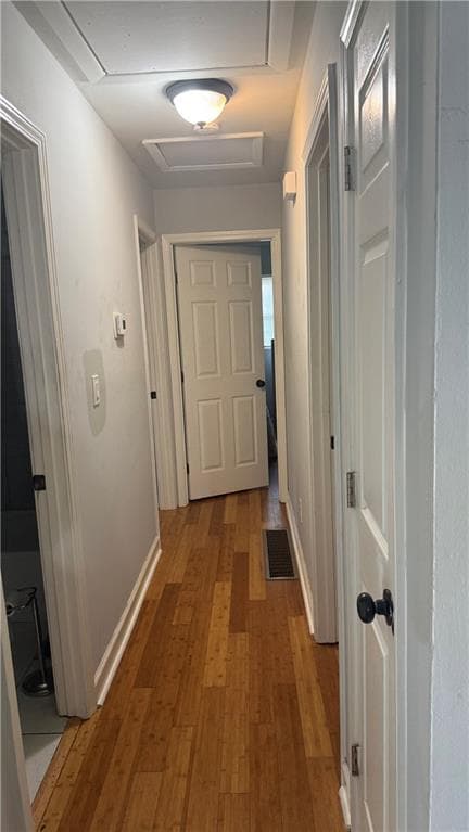 3 bedroom, 1 bathroom, 1,100 sq ft single family residence for sale at 2840 Carriage Lane, South Fulton, GA 30349 — photo 4