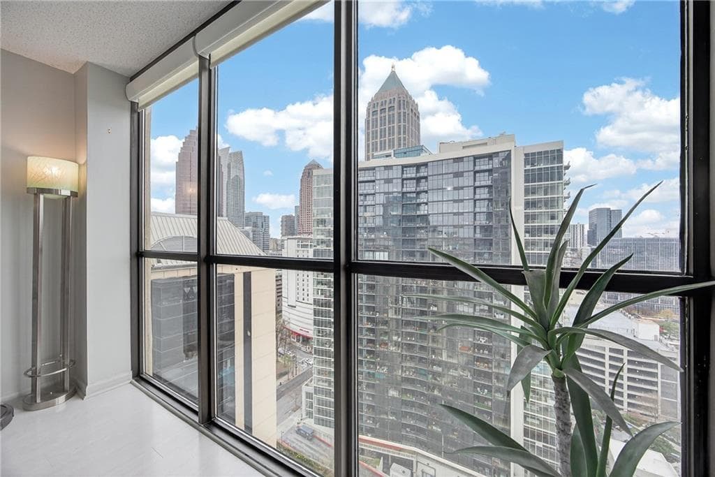 1 bedroom, 1 bathroom, 813 sq ft condominium for sale at 1280 W Peachtree Street 2708, Atlanta, GA 30309 — photo 5