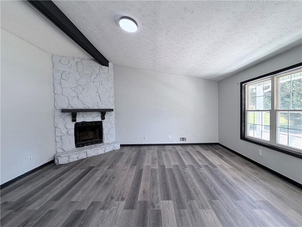 3 bedroom, 2 bathroom, 1,338 sq ft single family residence for sale at 2153 Cruse Road, Lawrenceville, GA 30044 — photo 2