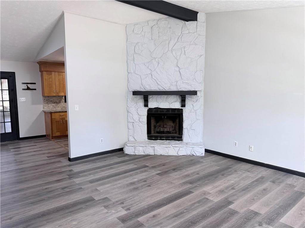 3 bedroom, 2 bathroom, 1,338 sq ft single family residence for sale at 2153 Cruse Road, Lawrenceville, GA 30044 — photo 4