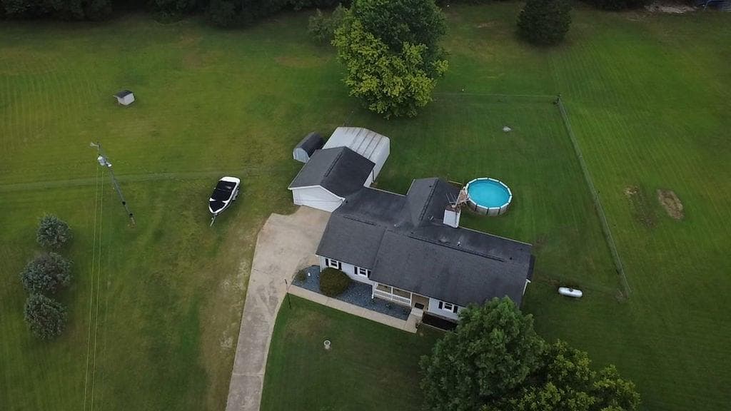 4 bedroom, 3 bathroom, 1,648 sq ft single family residence for sale at 162 Price Drive, Locust Grove, GA 30248 — photo 3