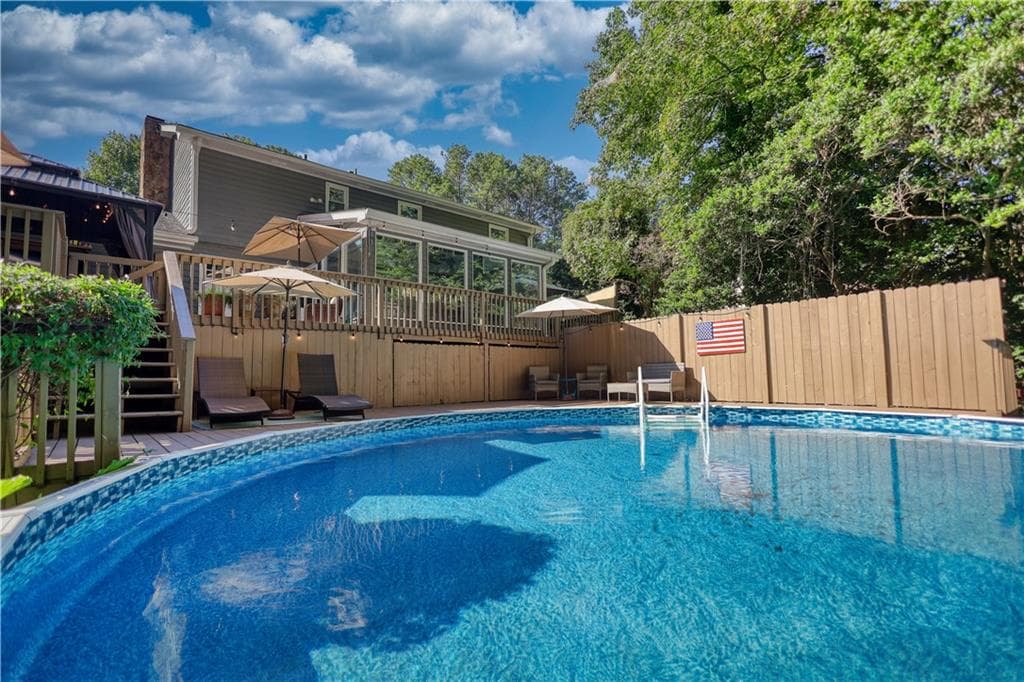4 bedroom, 3 bathroom, 2,028 sq ft single family residence for sale at 3655 Sugar Creek Lane, Conyers, GA 30094 — photo 3