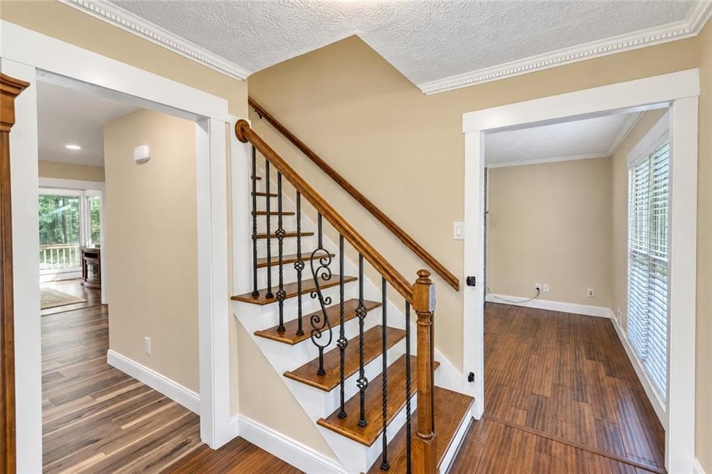 4 bedroom, 3 bathroom, 2,028 sq ft single family residence for sale at 3655 Sugar Creek Lane, Conyers, GA 30094 — photo 5