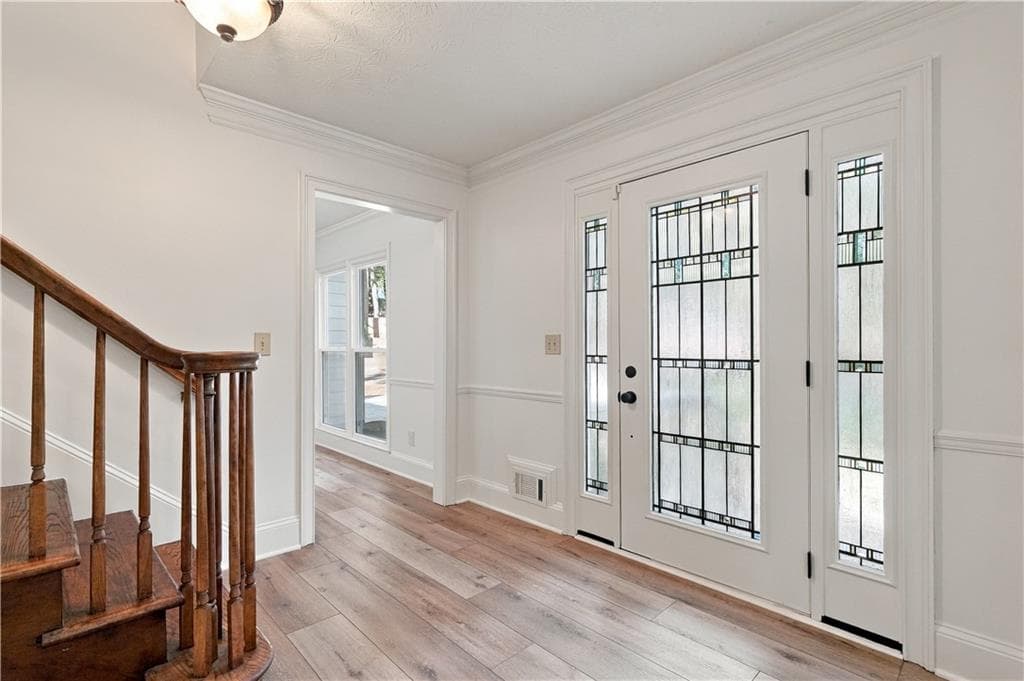 5 bedroom, 4 bathroom, 3,548 sq ft single family residence for sale at 4690 Nutmeg Way, Lilburn, GA 30047 — photo 5