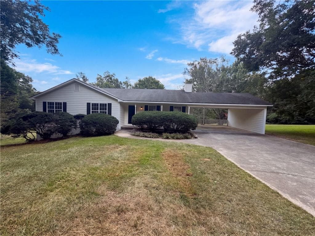 3 bedroom, 2 bathroom, 1,466 sq ft single family residence for sale at 1179 Horsley Mill Road, Carrollton, GA 30116