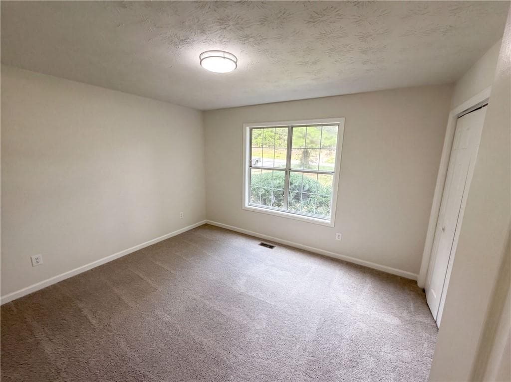 3 bedroom, 2 bathroom, 1,466 sq ft single family residence for sale at 1179 Horsley Mill Road, Carrollton, GA 30116 — photo 7