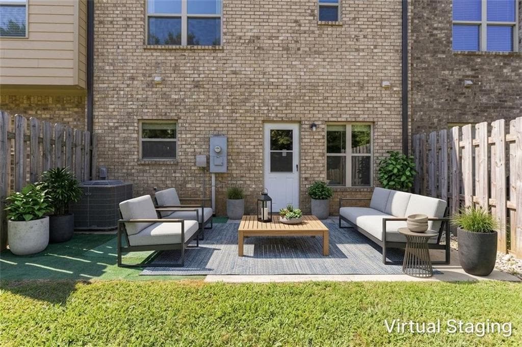 3 bedroom, 3 bathroom, 2,004 sq ft townhouse for sale at 2547 Pepper Court, Lawrenceville, GA 30044 — photo 4