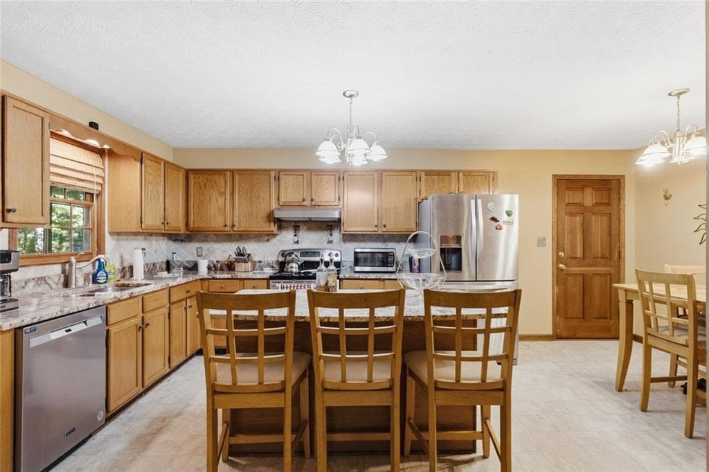 3 bedroom, 2 bathroom, 1,800 sq ft single family residence under contract at 3460 High Shoals Road, Dallas, GA 30132 — photo 5