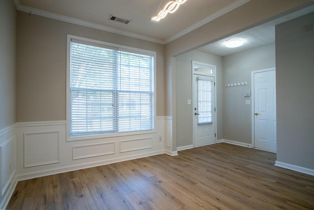 3 bedroom, 3 bathroom, 1,788 sq ft townhouse for sale at 1575 Park Grove Drive, Lawrenceville, GA 30046 — photo 3