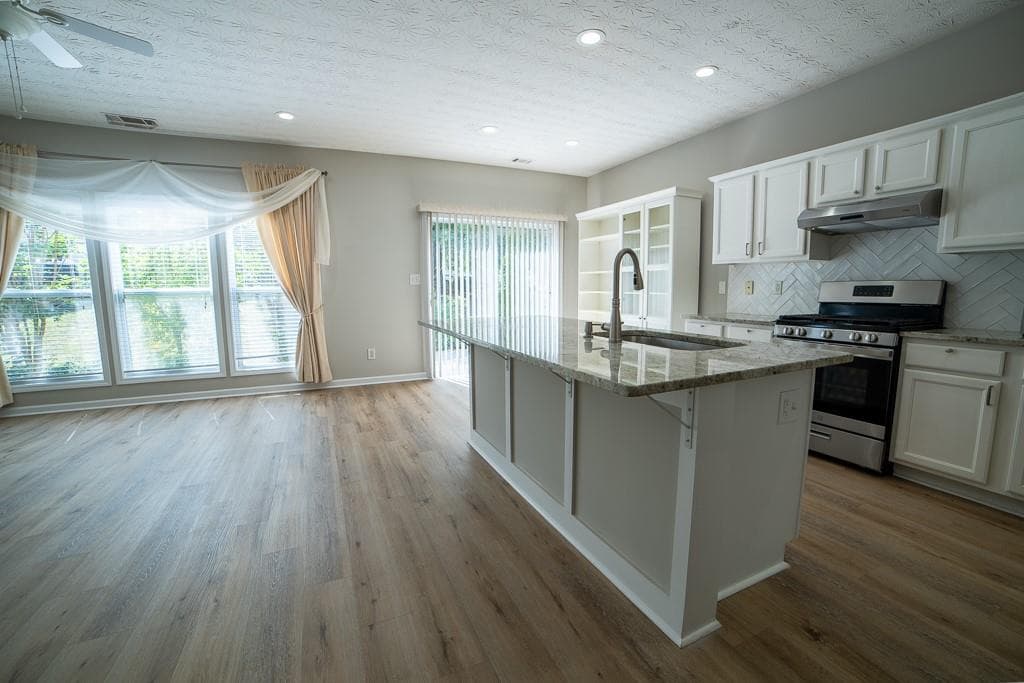 3 bedroom, 3 bathroom, 1,788 sq ft townhouse for sale at 1575 Park Grove Drive, Lawrenceville, GA 30046 — photo 10
