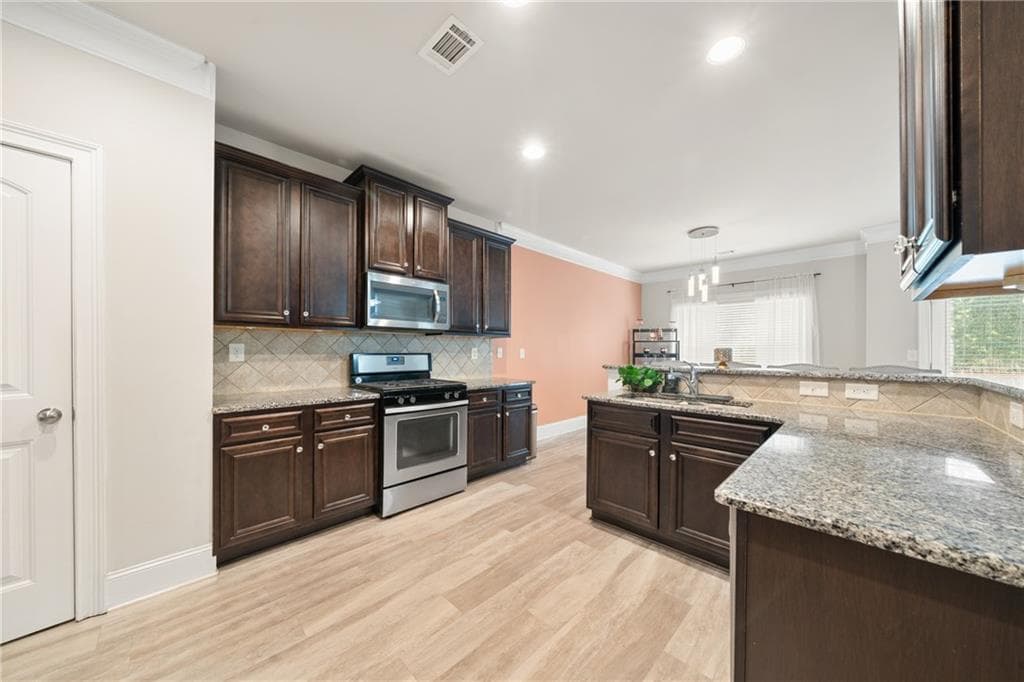 5 bedroom, 4 bathroom, 2,557 sq ft single family residence for sale at 670 Silver Oak Drive, Dallas, GA 30132 — photo 10