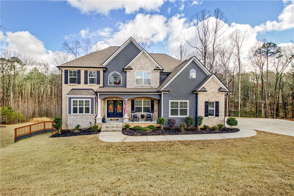 5 bedroom, 4 bathroom, 3,524 sq ft single family residence for sale at 169 Emery Nell Lane, Newnan, GA 30263 — photo 2
