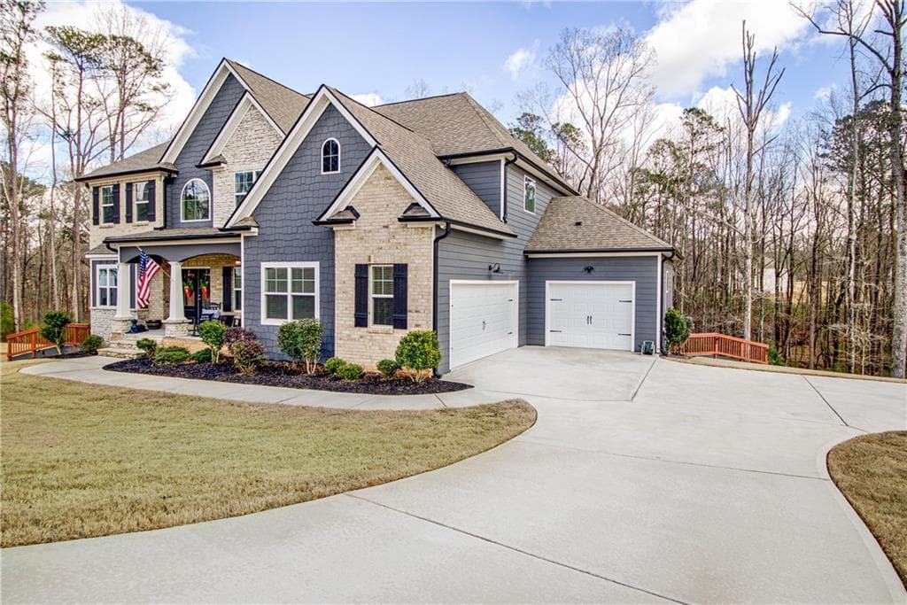 5 bedroom, 4 bathroom, 3,524 sq ft single family residence for sale at 169 Emery Nell Lane, Newnan, GA 30263 — photo 4