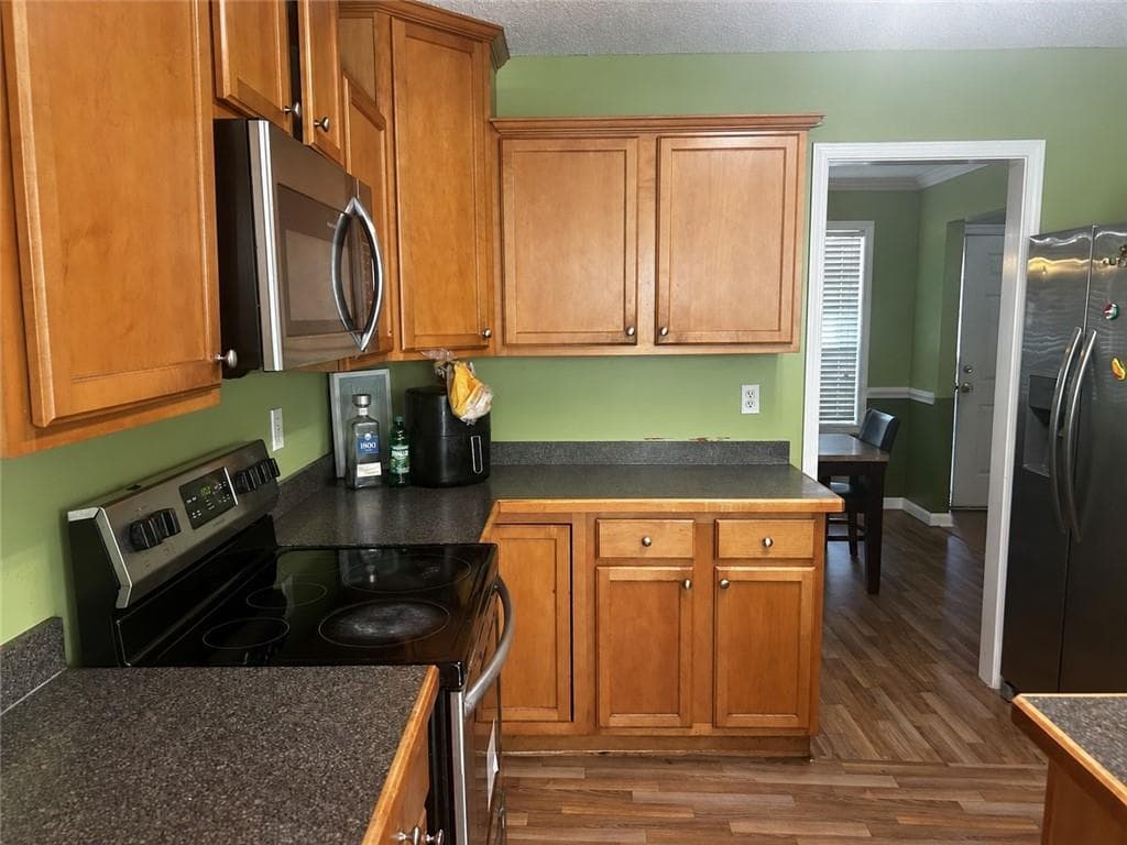 4 bedroom, 3 bathroom, 2,020 sq ft single family residence for sale at 1393 Amaryllis Way, Riverdale, GA 30296 — photo 7