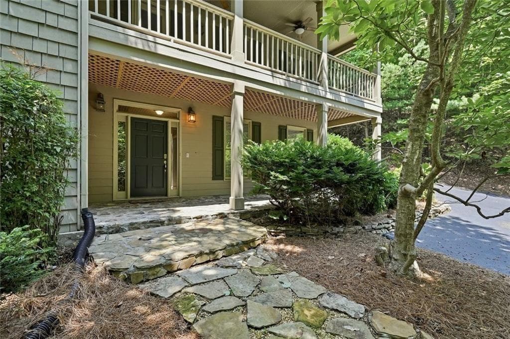 4 bedroom, 5 bathroom, 4,044 sq ft single family residence for sale at 1121 Woodland Trace, Jasper, GA 30143 — photo 2