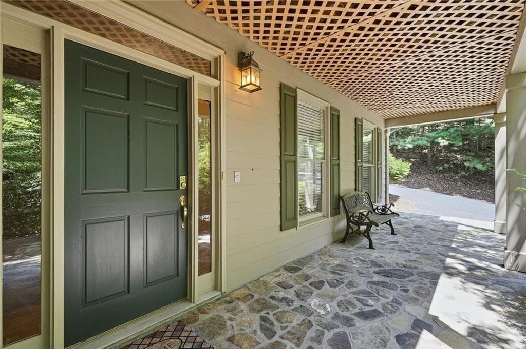 4 bedroom, 5 bathroom, 4,044 sq ft single family residence for sale at 1121 Woodland Trace, Jasper, GA 30143 — photo 3