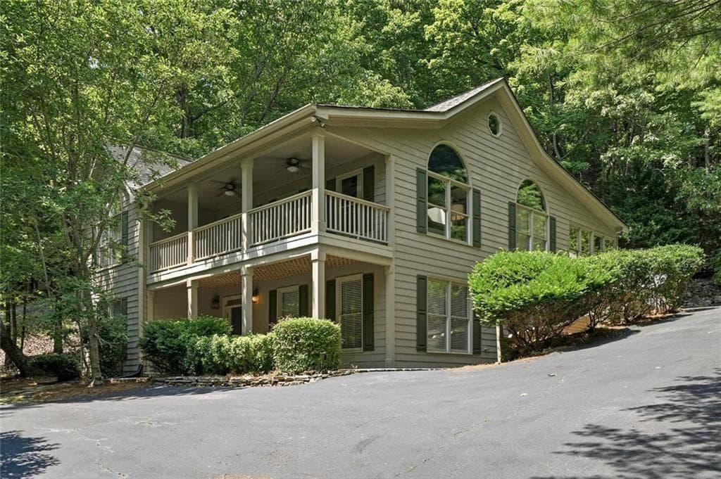 4 bedroom, 5 bathroom, 4,044 sq ft single family residence for sale at 1121 Woodland Trace, Jasper, GA 30143 — photo 6