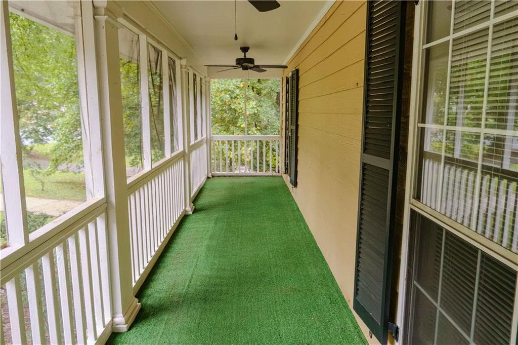 3 bedroom, 4 bathroom, 1,828 sq ft single family residence under contract at 201 Cotton Court, Stockbridge, GA 30281 — photo 8