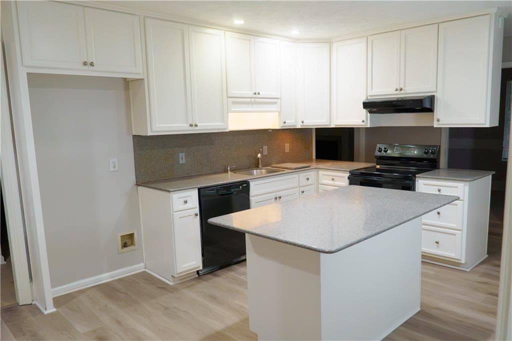 3 bedroom, 4 bathroom, 1,828 sq ft single family residence under contract at 201 Cotton Court, Stockbridge, GA 30281 — photo 10