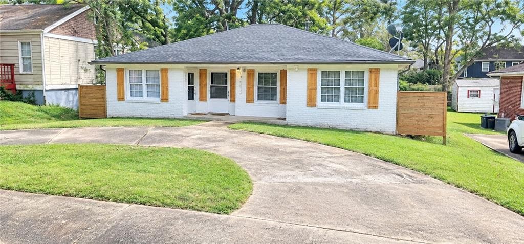 duplex for sale at 1452 Mercer Avenue, College Park, GA 30337