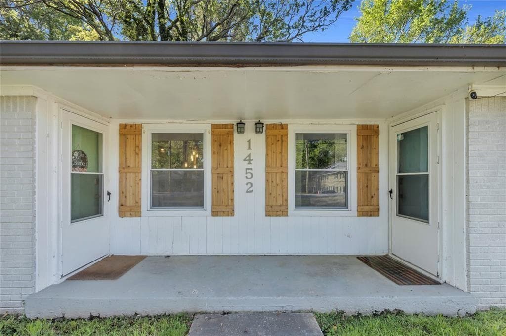duplex for sale at 1452 Mercer Avenue, College Park, GA 30337 — photo 3