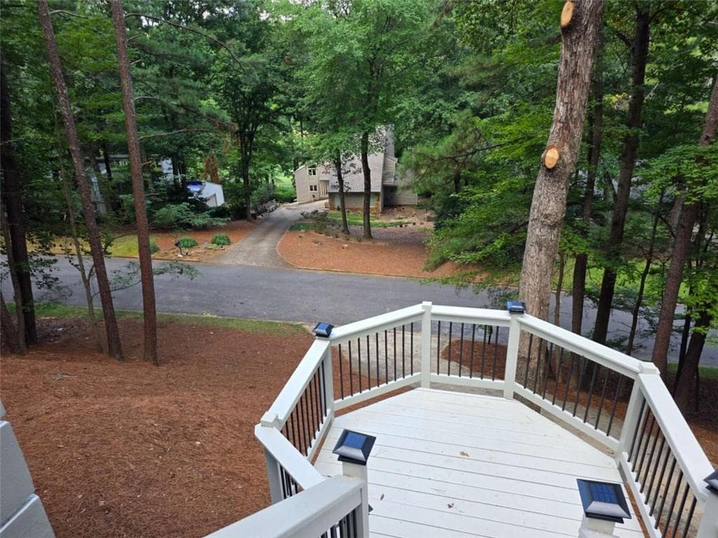 4 bedroom, 6 bathroom, 4,218 sq ft single family residence for sale at 8765 Mount Rushmore Drive, Johns Creek, GA 30022 — photo 9