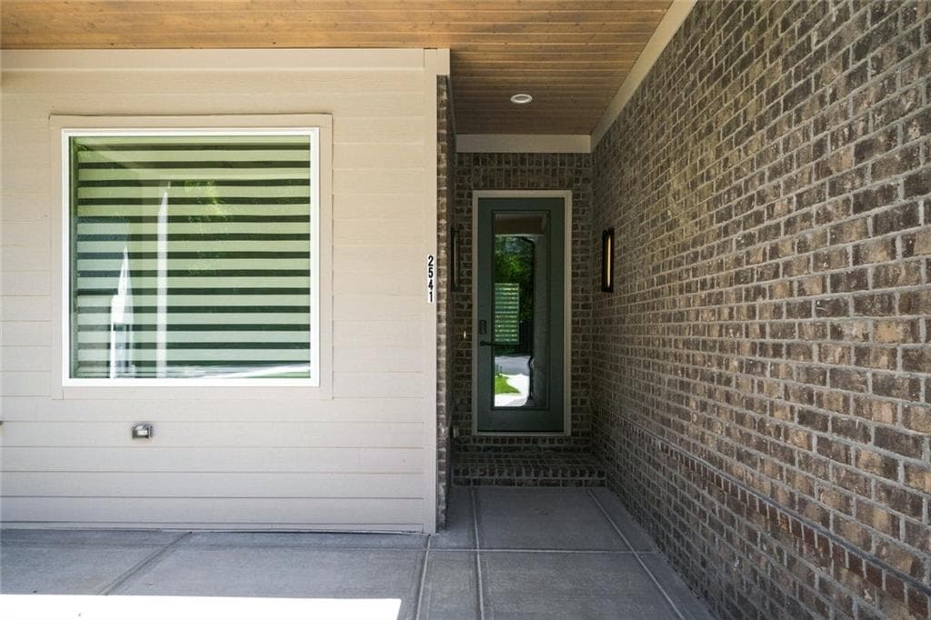 4 bedroom, 3 bathroom, 3,230 sq ft single family residence under contract at 2541 Aniki Bee Drive, Monroe, GA 30656 — photo 3