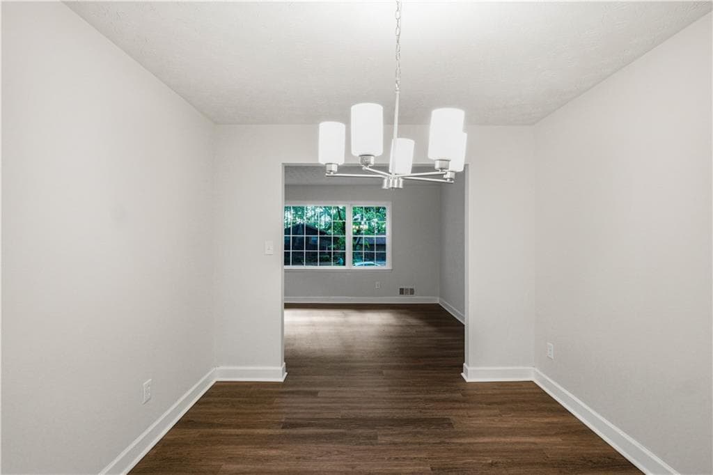 4 bedroom, 2 bathroom, 1,967 sq ft single family residence for sale at 7052 Lodgepole Drive, Morrow, GA 30260 — photo 7