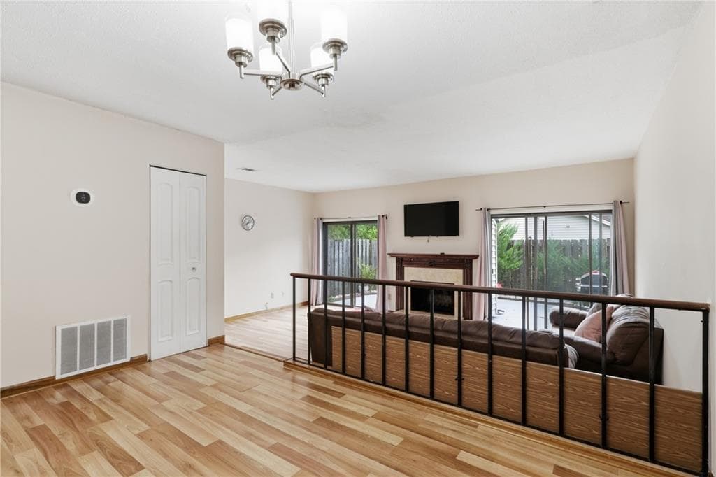 3 bedroom, 3 bathroom, 1,386 sq ft townhouse for sale at 1144 Country Court, Lawrenceville, GA 30044 — photo 5