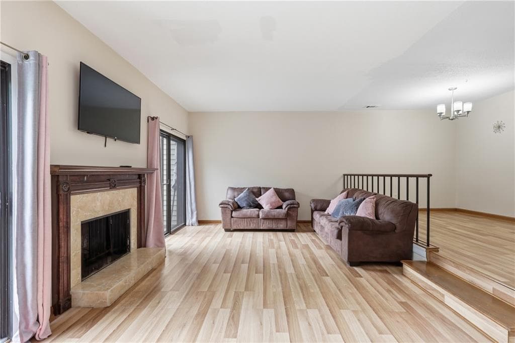 3 bedroom, 3 bathroom, 1,386 sq ft townhouse for sale at 1144 Country Court, Lawrenceville, GA 30044 — photo 6