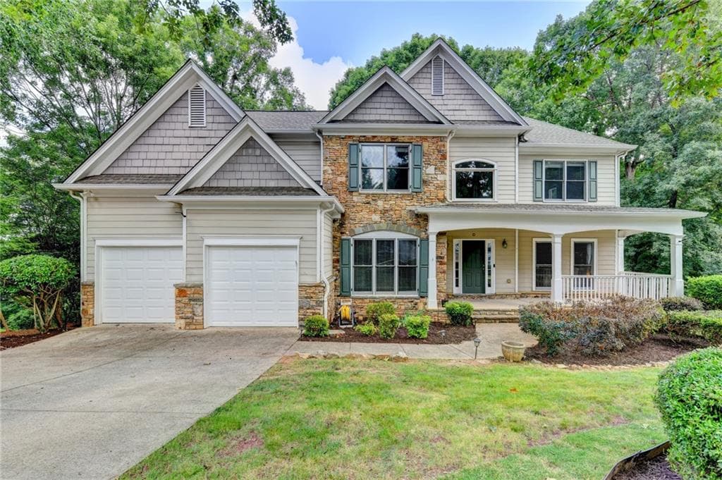 6 bedroom, 4 bathroom, 4,790 sq ft single family residence for sale at 3545 Sentry View Trace, Suwanee, GA 30024 — photo 2