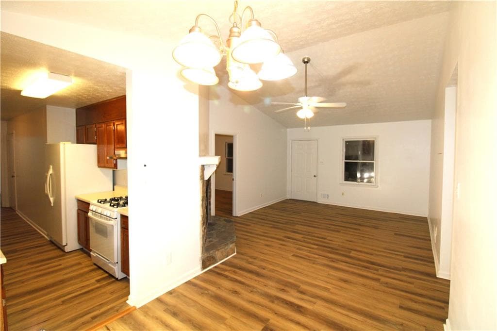 3 bedroom, 2 bathroom, 1,291 sq ft single family residence for rent at 1485 Scenic Highway, Snellville, GA 30078 for $1,600 a month — photo 6