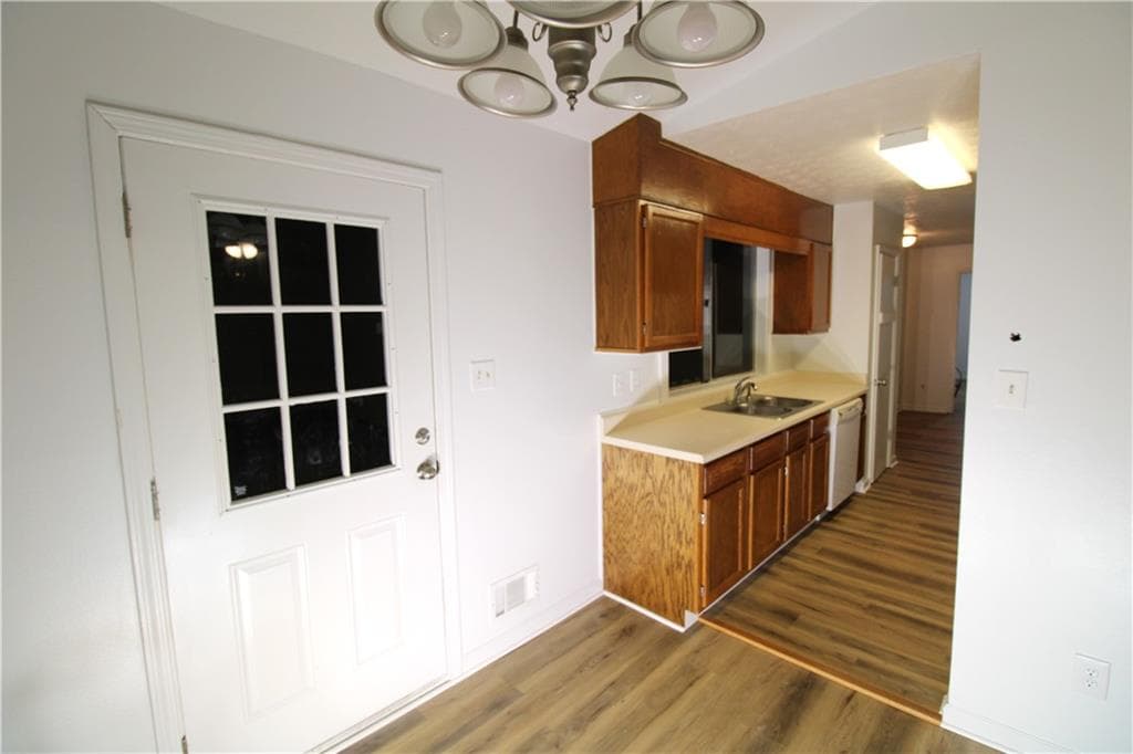 3 bedroom, 2 bathroom, 1,291 sq ft single family residence for rent at 1485 Scenic Highway, Snellville, GA 30078 for $1,600 a month — photo 10