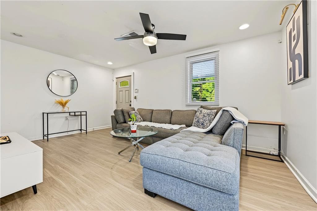 3 bedroom, 2 bathroom, 1,402 sq ft single family residence for rent at 1416 Graymont Drive, Atlanta, GA 30310 for $2,100 a month — photo 7