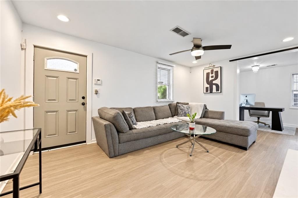 3 bedroom, 2 bathroom, 1,402 sq ft single family residence for rent at 1416 Graymont Drive, Atlanta, GA 30310 for $2,100 a month — photo 9