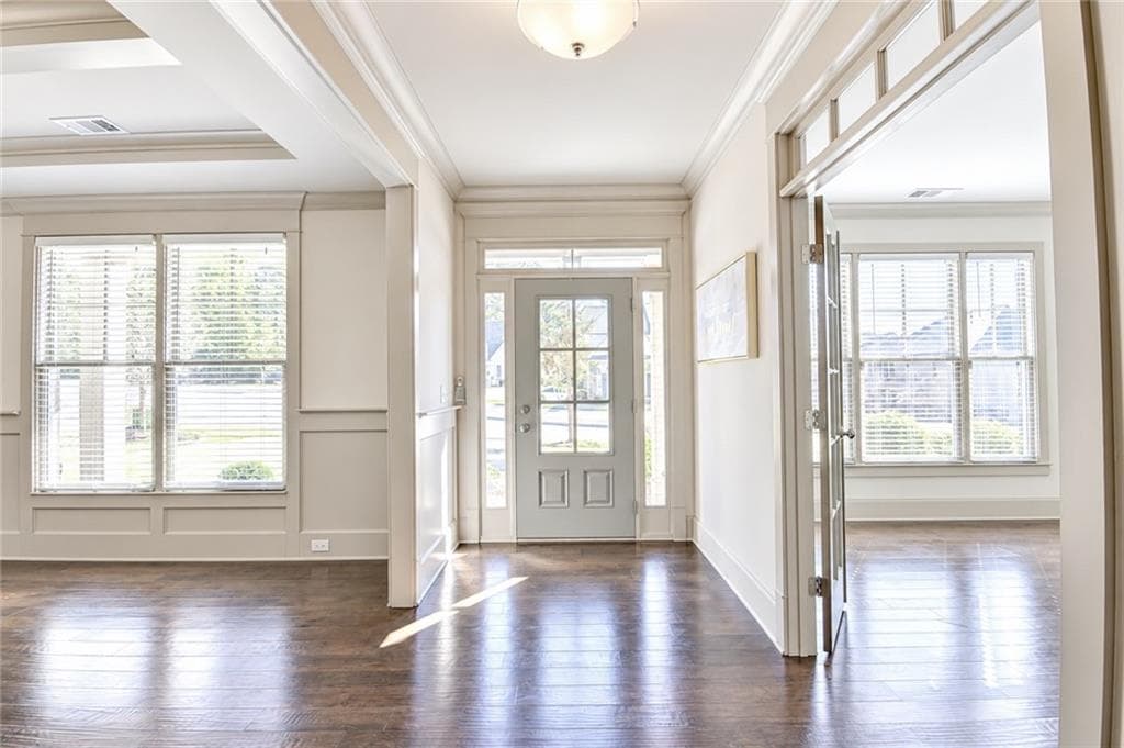 5 bedroom, 5 bathroom, 3,634 sq ft single family residence for sale at 620 Hunters Grove Ct, Tucker, GA 30518 — photo 5
