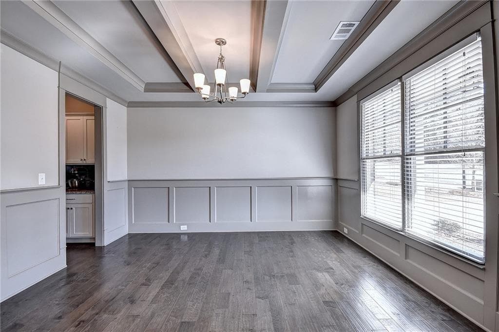 5 bedroom, 5 bathroom, 3,634 sq ft single family residence for sale at 620 Hunters Grove Ct, Tucker, GA 30518 — photo 9