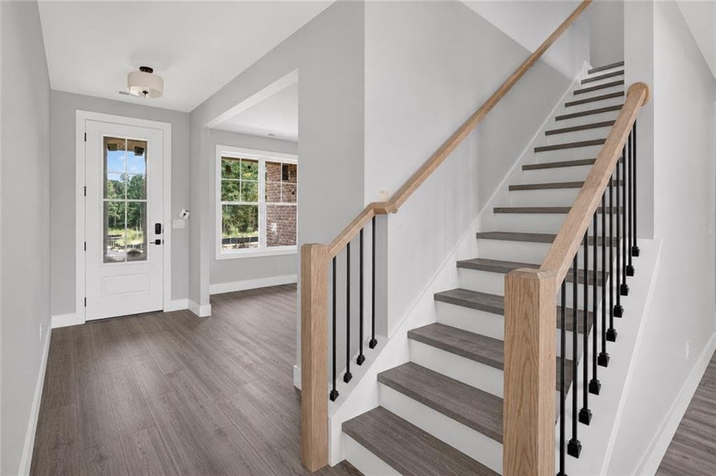 4 bedroom, 4 bathroom, 2,817 sq ft single family residence for sale at 5091 Tower View Trail, Snellville, GA 30039 — photo 3