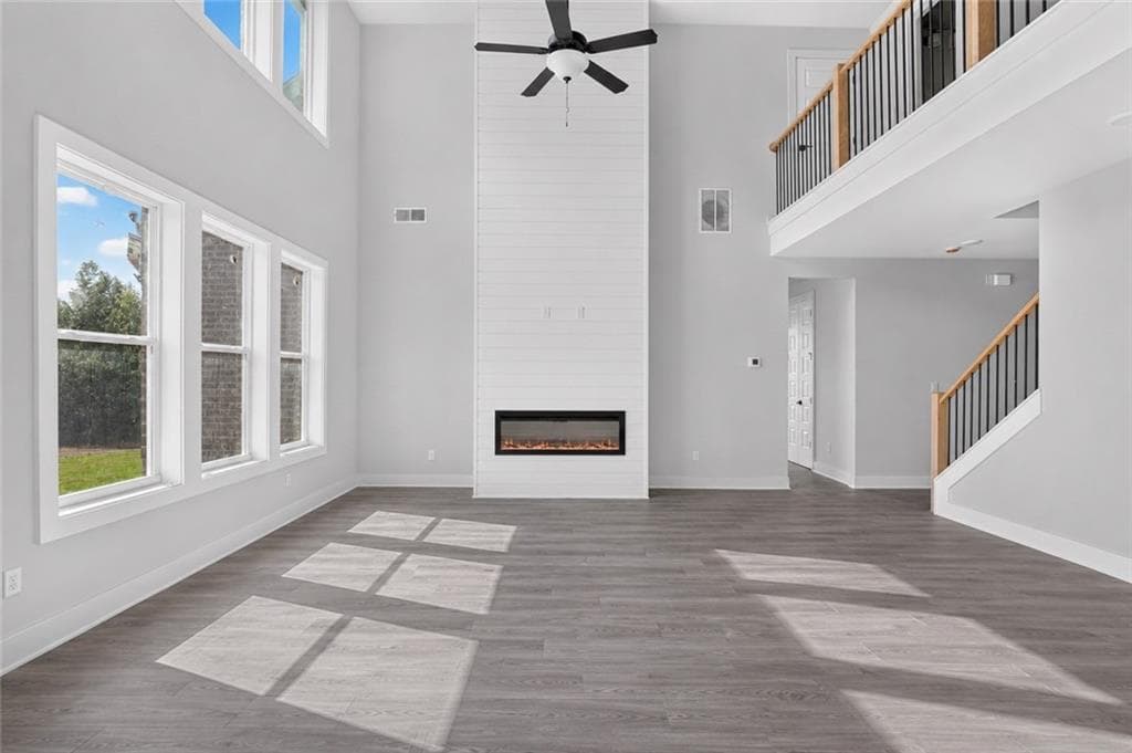4 bedroom, 4 bathroom, 2,817 sq ft single family residence for sale at 5091 Tower View Trail, Snellville, GA 30039 — photo 4
