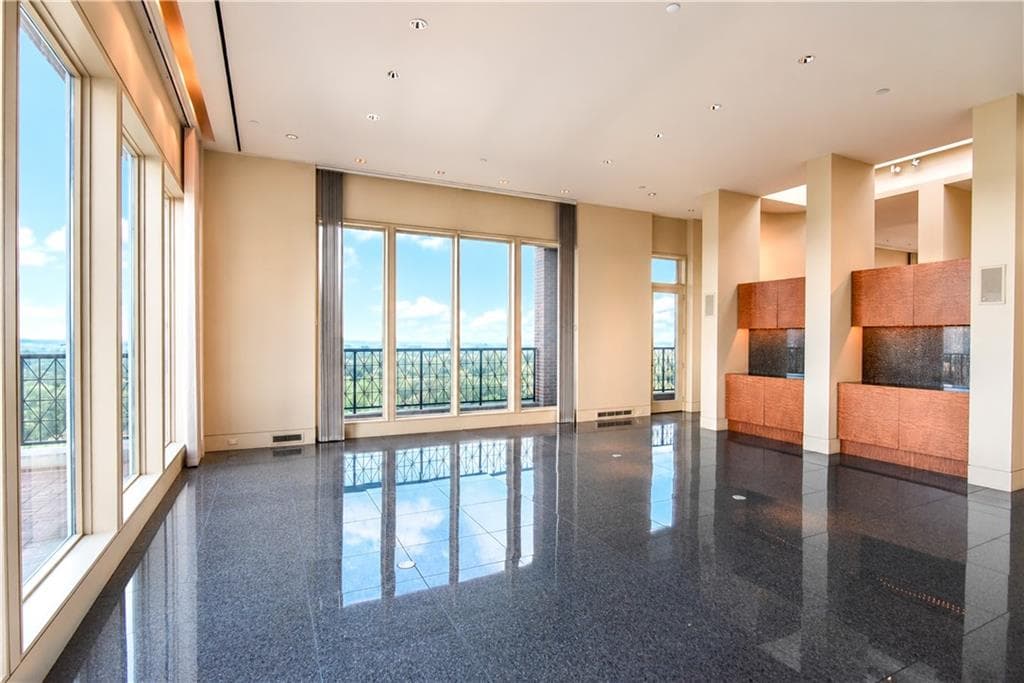 3 bedroom, 5 bathroom, 6,850 sq ft condominium for sale at 2724 Peachtree Road Upper Penthouse, Atlanta, GA 30305 — photo 4